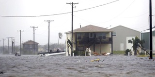 Hurricane-Harvey-area-as-they-battle-to-keep-networks-up-iphonefirmware-com Hurricane-Harvey-area-as-they-battle-to-keep-networks-up-iphonefirmware-com